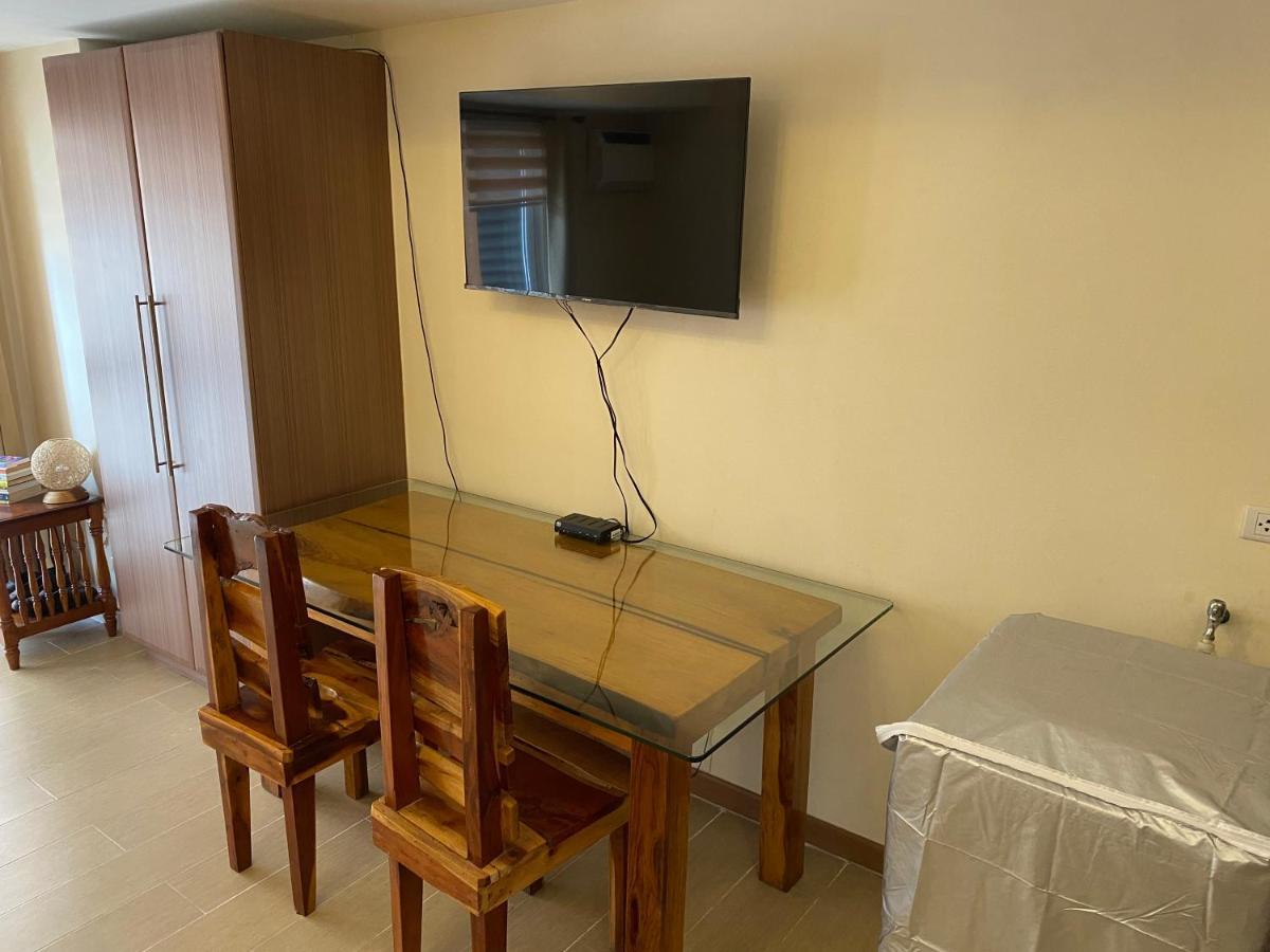 Spacious Condo In Venice Luxury Residences タギッグ エクステリア 写真
