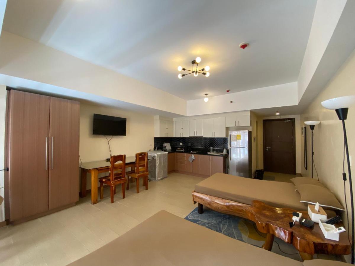 Spacious Condo In Venice Luxury Residences タギッグ エクステリア 写真
